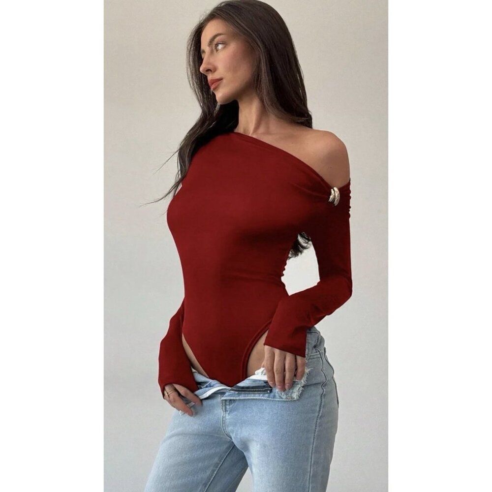 womens solid burgundy Deep Red one cold shoulder long sleeve bodysuit Xs Small